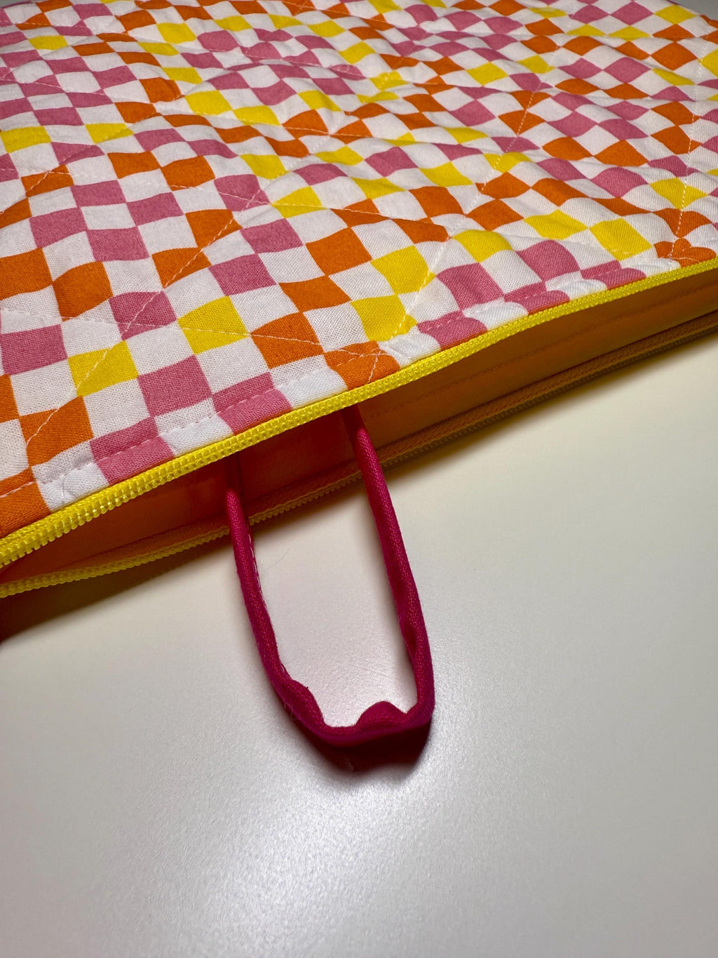 Summery Checkerprint Quilted Needlpoint/Crafting Zipper Project Bags