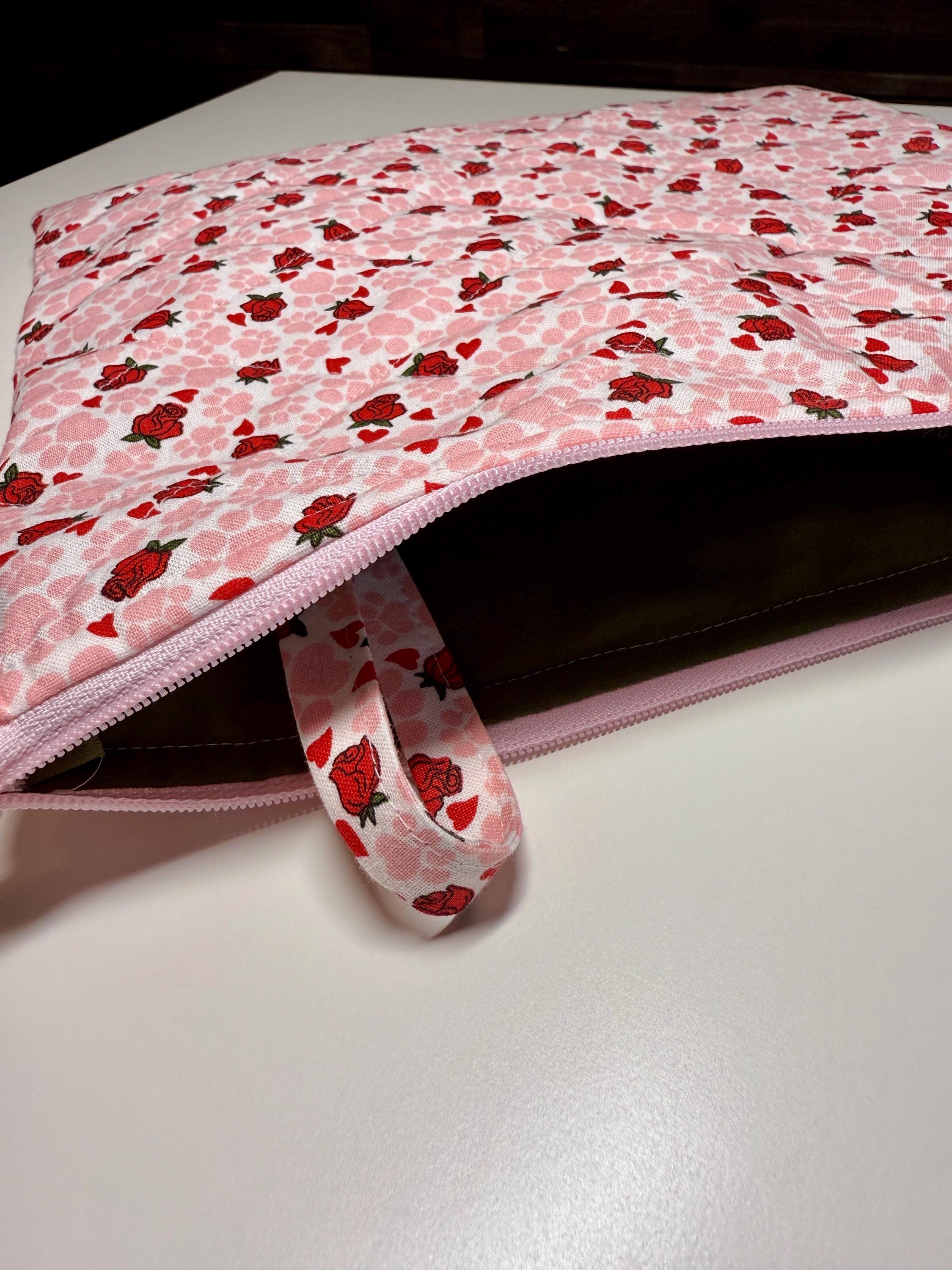 Animal Love Valentines Quilted Needlpoint/Crafting Zipper Project Bag
